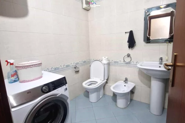 Appartamento in affitto a Tirana 2+1, Arredato