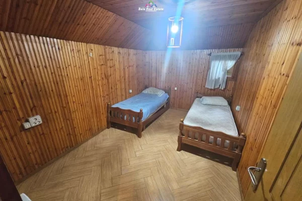 Shtepi me qera Shtepi Private ne Tirane, 7+1, Mobilimi Bosh, pa mobiluar, Pagesa 2,500  Euro.