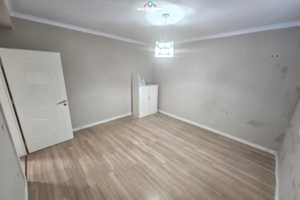 Shtepi me qera Shtepi Private ne Tirane, 7+1, Mobilimi Bosh, pa mobiluar, Pagesa 2,500  Euro.