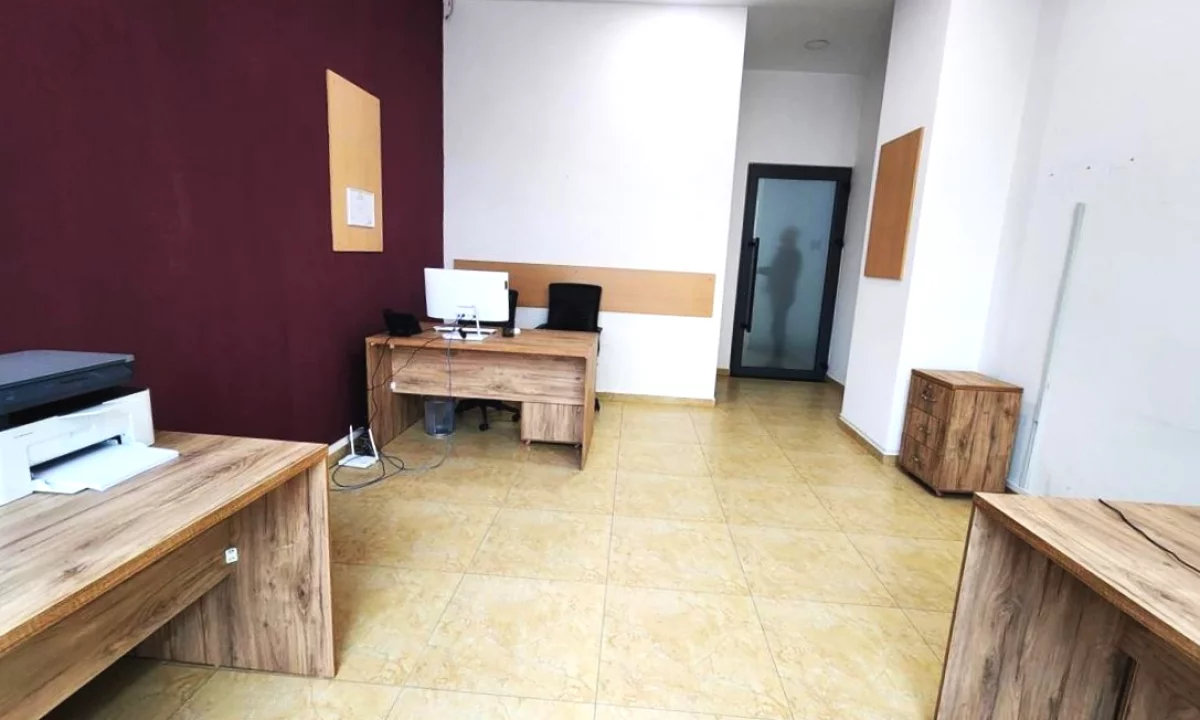 Zyre Me Qera Ne Myslym Shyr  ..