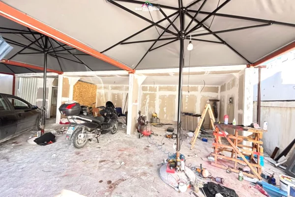 Ambient biznesi me qera 2+1 ne Tirane - 2,080 Euro