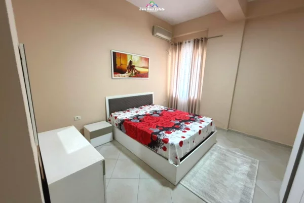 Appartamento in affitto a Tirana 1+1, Arredato