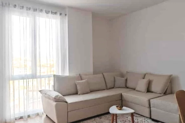 Apartament Me Qera 1+1 Ne Shkoze ( ID B2101508) Tirane