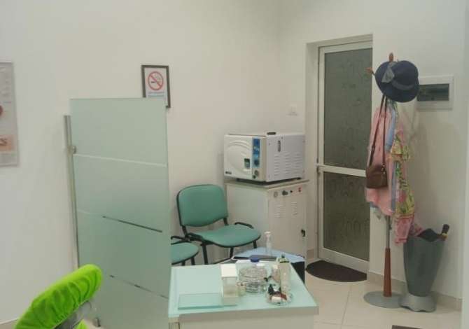 Jepet Me Qera Klinike Dentare Tek 9-Katshet (ID BD21258) Tirane