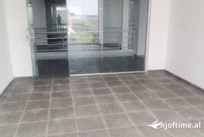 Ambient biznesi me qera 1+1 ne Tirane - 400 Euro