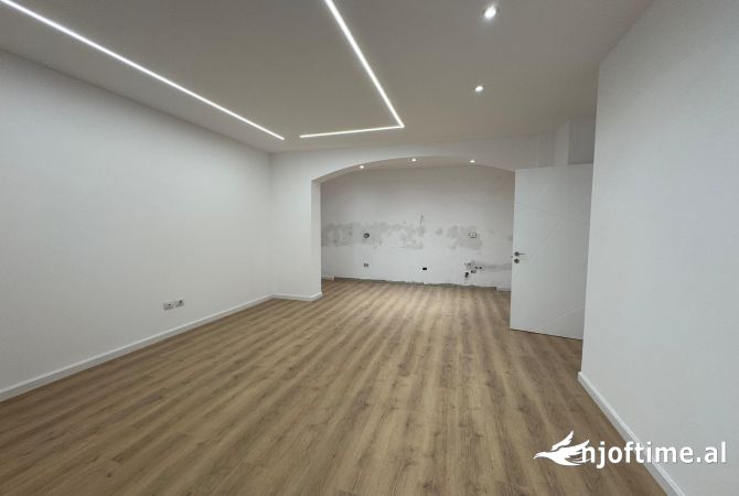 Shtepi ne shitje 2+1 ne Tirane - 169,000 Euro