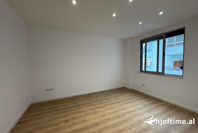 Shtepi ne shitje 2+1 ne Tirane - 169,000 Euro