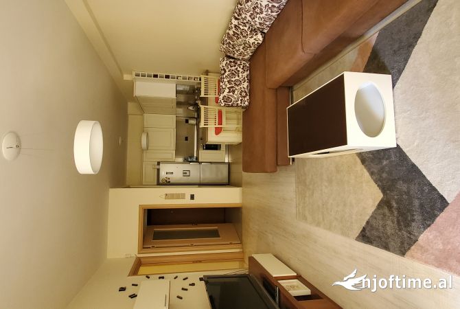 Shtepi me qera 2+1 ne Tirane - 550 Euro