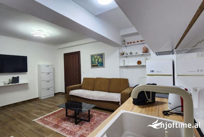 Shtepi me qera 1+1 ne Tirane - 600 Euro