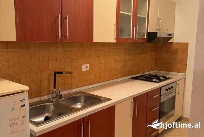 Shtepi me qera 1+1 ne Durres - 300 Euro