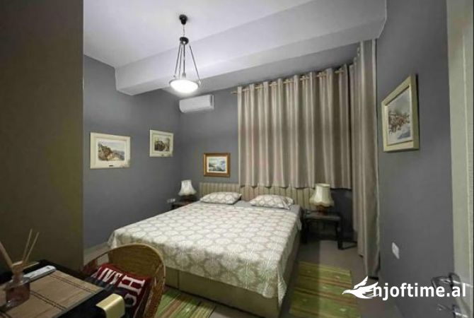 Shtepi me qera 2+1 ne Tirane - 550 Euro