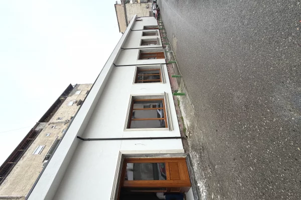 Ambient biznesi me qera 4+1 ne Tirane - 6,000 Euro