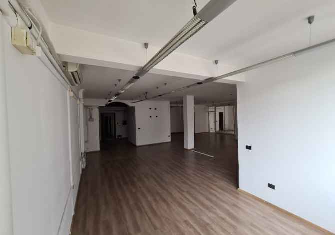 Business Property for Rent 3+1 in Tirana - 1,600 Euro