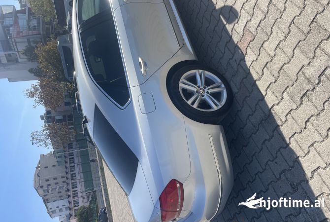 Makina ne shitje ne Durres - 9,000 Euro