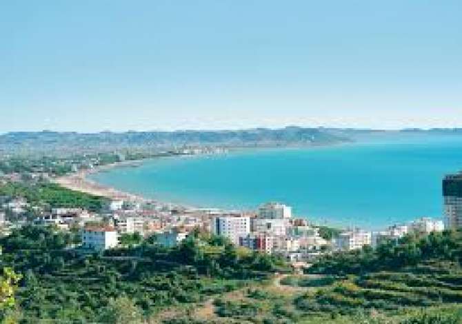 Truall ose Toke ne Durres - 20,000,000 Leke