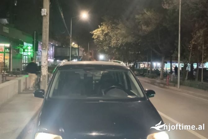 Auto in Vendita  a Tirana - 420,000 Leke