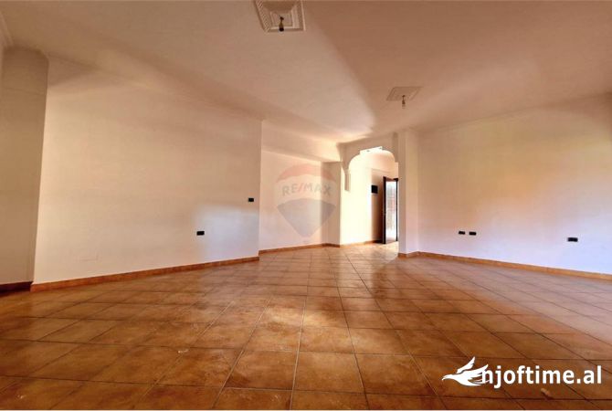 Shtepi ne shitje 2+1 ne Vlore - 150,000 Euro