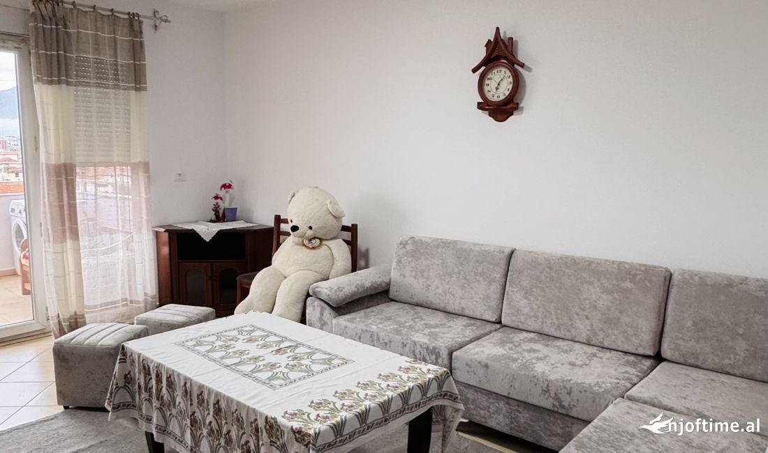 Shtepi me qera Apartament ne Tirane, 1+1, Mobilimi E mobiluar, Pagesa 400  Euro.