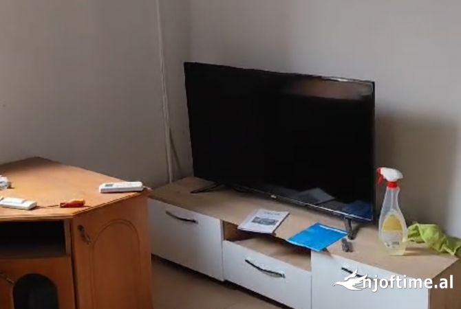 Shtepi me qera 1+1 ne Tirane - 40,000 Leke