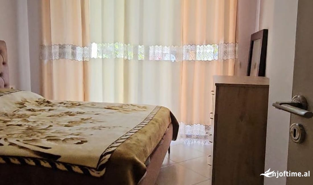 Shtepi me qera Apartament ne Tirane, 1+1, Mobilimi E mobiluar, Pagesa 38,000  Leke.