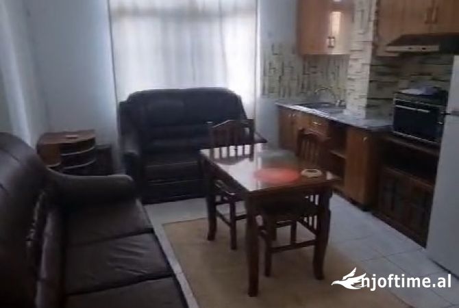 Shtepi me qera 1+1 ne Tirane - 500 Euro