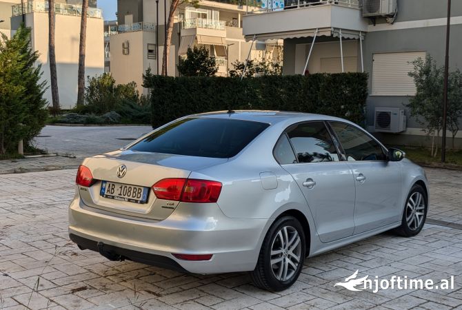 Auto in Vendita  a Tirana - 6,800 Euro