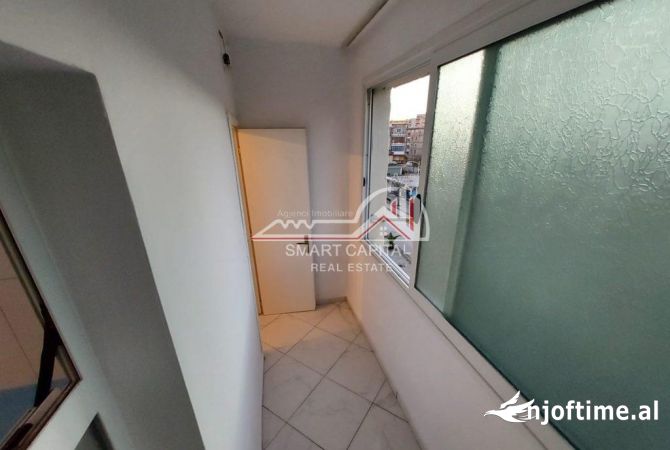 Shtepi ne shitje Apartament ne Vlore, 1+1, Mobilimi Bosh, pa mobiluar, Pagesa 57,000  Euro.