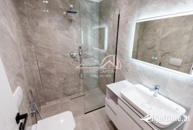 Shtepi ne shitje Apartament ne Vlore, Garsoniere, Mobilimi E mobiluar, Pagesa 99,000  Euro.