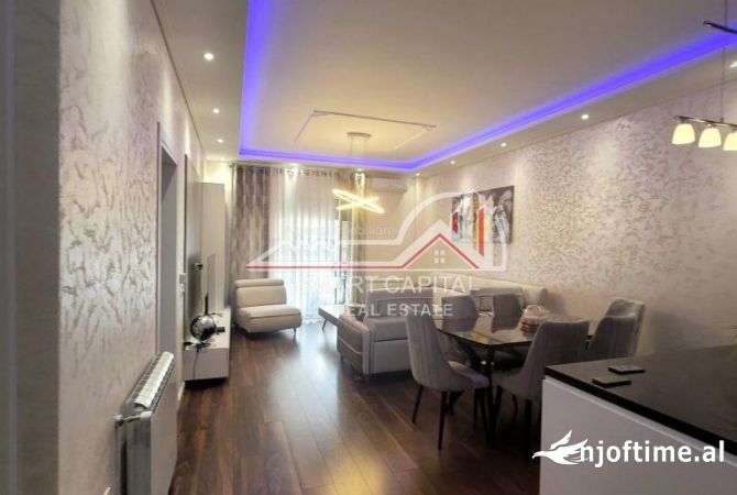 Shtepi ne shitje Apartament ne Vlore, 1+1, Mobilimi E mobiluar, Pagesa 157,000  Euro.