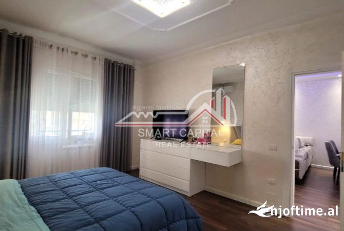 Shtepi ne shitje Apartament ne Vlore, 1+1, Mobilimi E mobiluar, Pagesa 157,000  Euro.