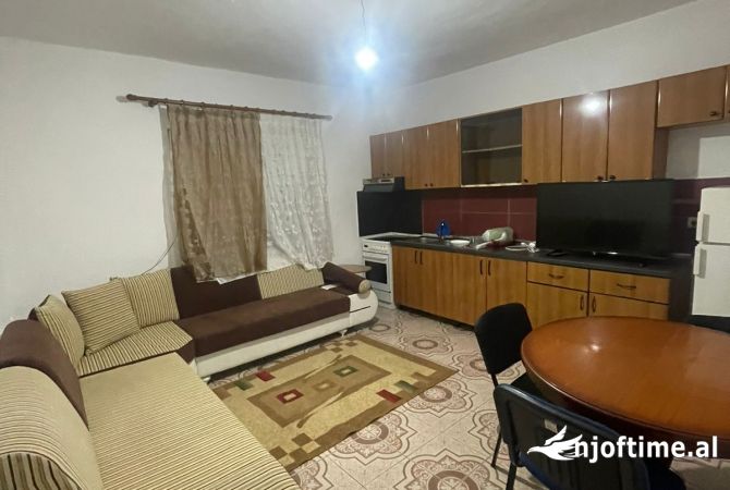 Shtepi me qera 1+1 ne Tirane - 300 Euro