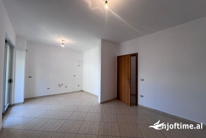Shtepi ne shitje 2+1 ne Tirane - 138,000 Euro