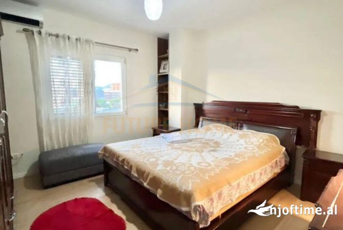 Shtepi ne shitje Apartament ne Tirane, 2+1, Mobilimi E mobiluar, Pagesa 200,000  Euro.