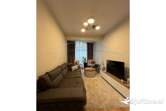 Shtepi ne shitje 2+1 ne Tirane - 210,000 Euro