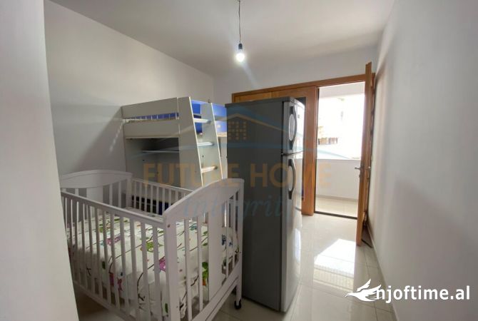 Shtepi ne shitje Apartament ne Tirane, 2+1, Mobilimi E mobiluar, Pagesa 185,000  Euro.