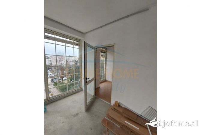 Business Property in Sale 4+1 in Tirana - 350,000 Euro