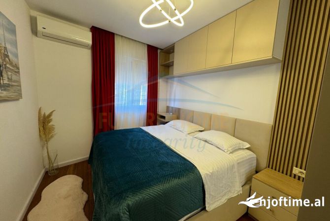 Shtepi ne shitje Apartament ne Tirane, 2+1, Mobilimi E mobiluar, Pagesa 203,000  Euro.