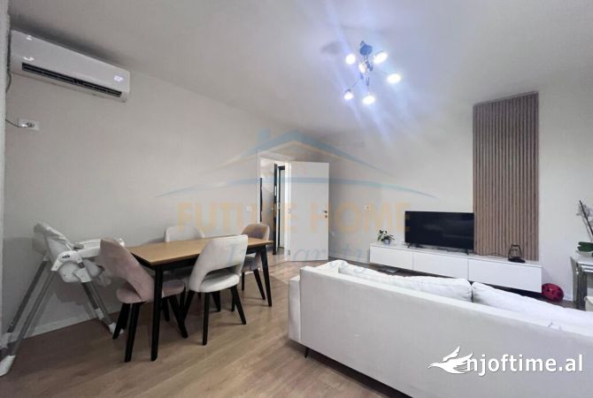 Shtepi ne shitje Apartament ne Tirane, 2+1, Mobilimi E mobiluar, Pagesa 149,000  Euro.