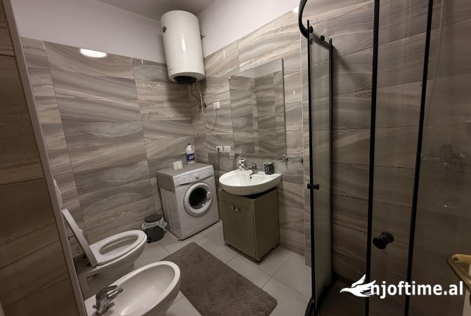 Shtepi me qera Apartament ne Tirane, 1+1, Mobilimi E mobiluar, Pagesa 750  Euro.