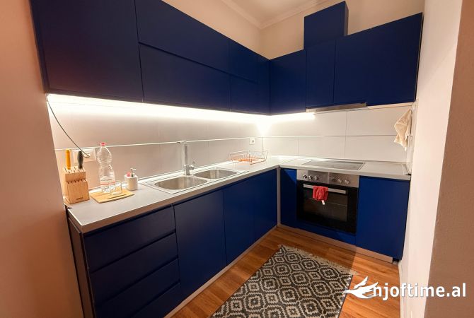 Shtepi me qera Apartament ne Tirane, 1+1, Mobilimi E mobiluar, Pagesa 750  Euro.