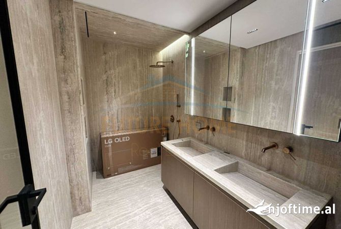 Shtepi ne shitje Apartament ne Tirane, 2+1, Mobilimi E mobiluar, Pagesa 1,290,000  Euro.