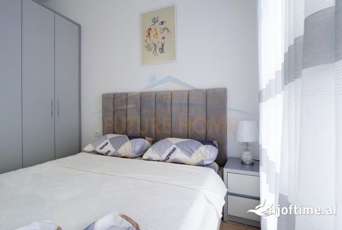 Shtepi ne shitje Apartament ne Tirane, Garsoniere, Mobilimi E mobiluar, Pagesa 72,000  Euro.