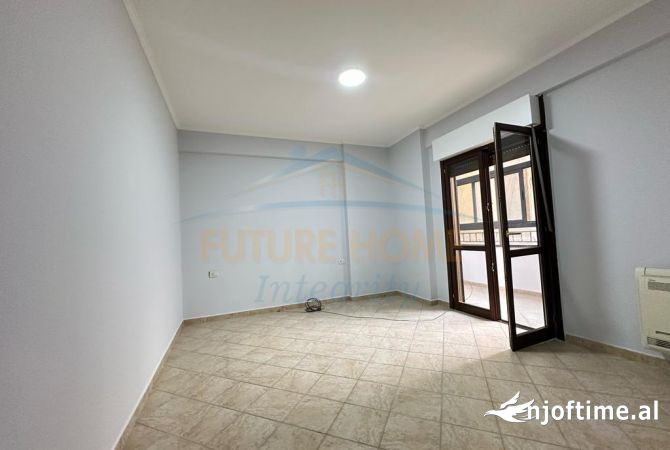 Apartment for sale in Tirana 3+1, Emty