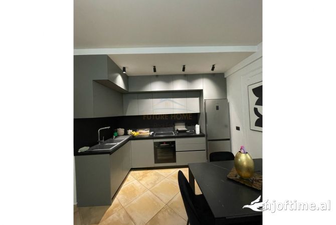 Shtepi ne shitje Apartament ne Tirane, 1+1, Mobilimi E mobiluar, Pagesa 127,000  Euro.