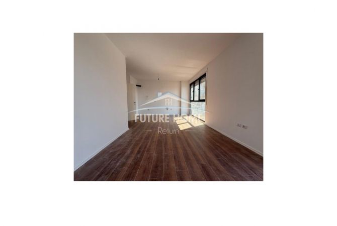 Shtepi ne shitje Apartament ne Tirane, 2+1, Mobilimi Bosh, pa mobiluar, Pagesa 203,000  Euro.