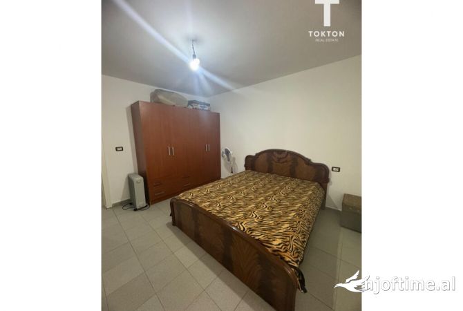 Shtepi me qera Apartament ne Tirane, 1+1, Mobilimi E mobiluar, Pagesa 25,000  Leke.