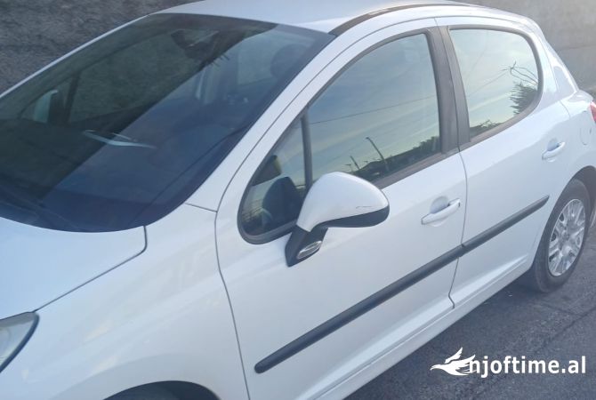 Makina ne shitje  ne Shkoder - 3,000 Euro