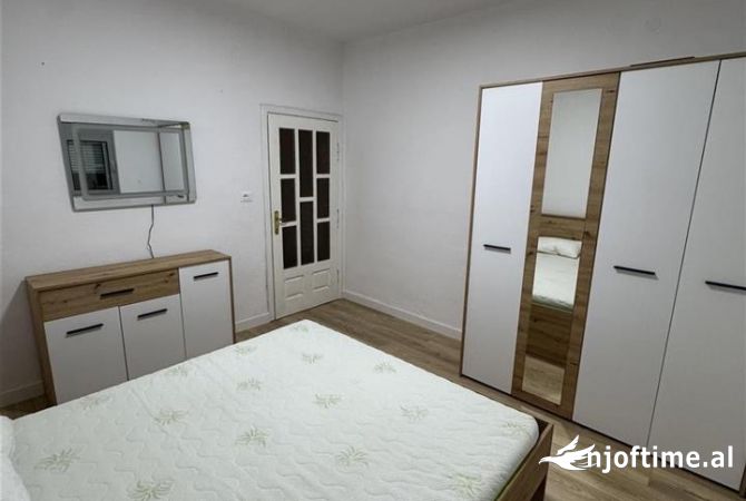 Shtepi me qera 1+1 ne Tirane - 400 Euro