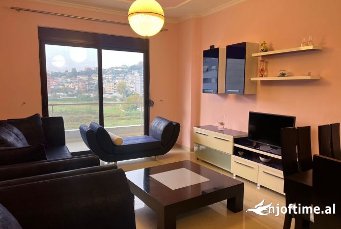 Shtepi me qera 2+1 ne Tirane - 500 Euro