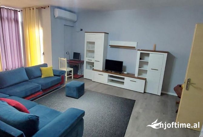 Shtepi me qera 2+1 ne Tirane - 550 Euro